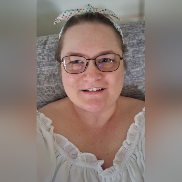 Meet your Posher, Nessa. - Picture 2 of 2